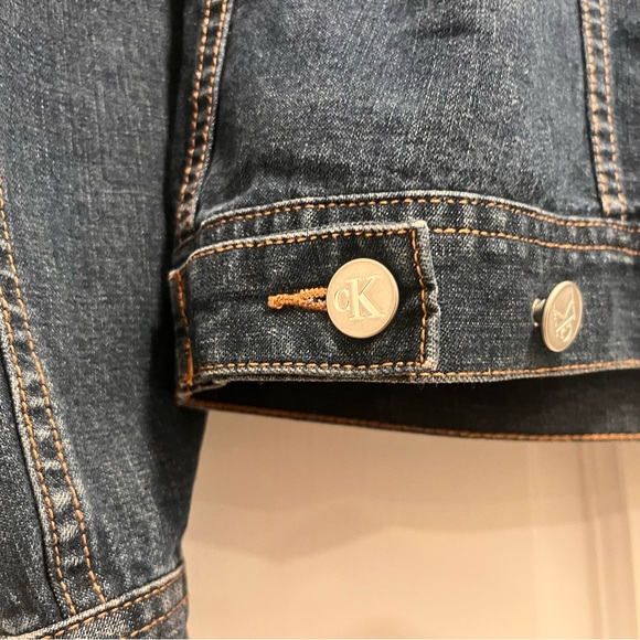 Gently Used Calvin Klein 90’ Trucker Denim Jacket Size XL - Picture 7 of 13